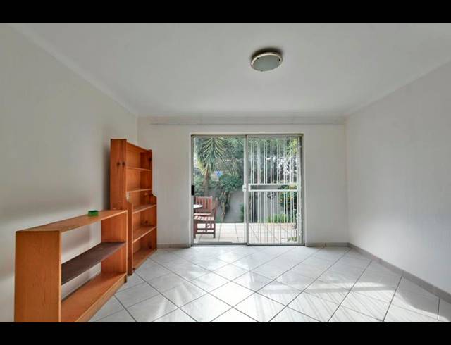 2 BEDROOM TOWNHOUSE FOR SALE IN SUNDOWNER